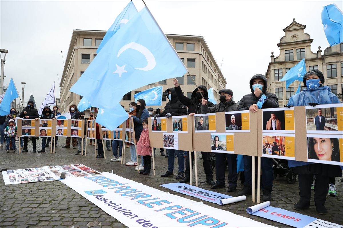 ~Uygur Türkleri, Brüksel'de Çin'i protesto etti