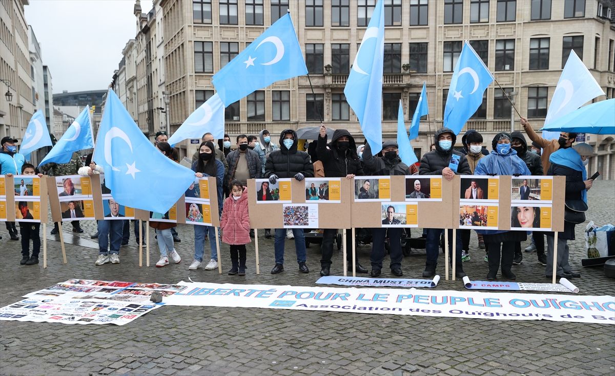 ~Uygur Türkleri, Brüksel'de Çin'i protesto etti