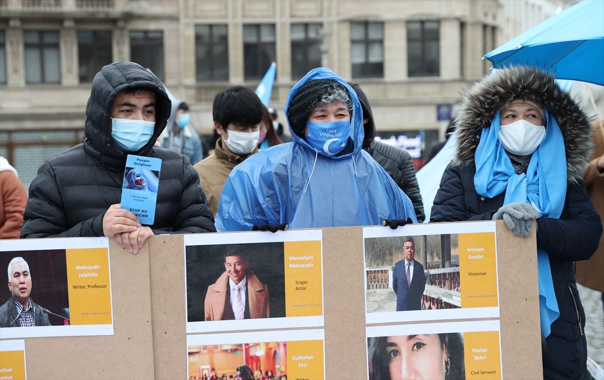 ~Uygur Türkleri, Brüksel'de Çin'i protesto etti