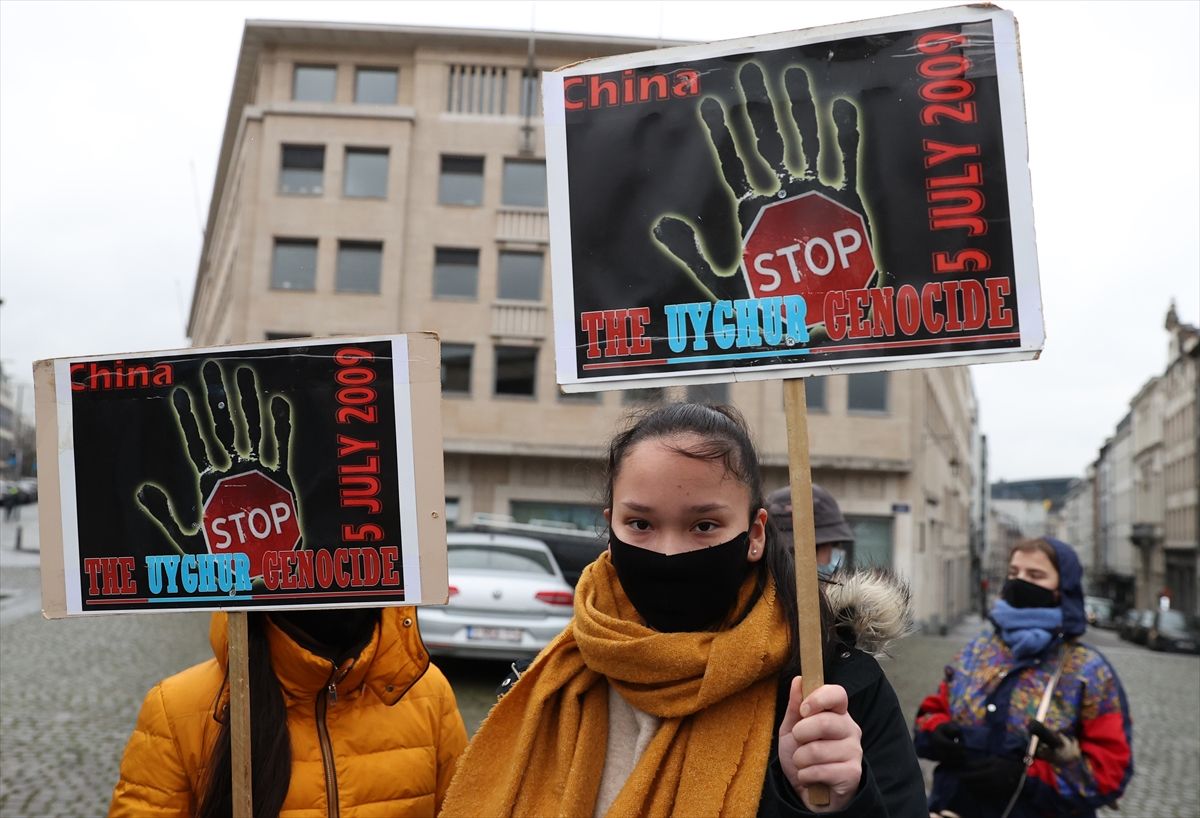 ~Uygur Türkleri, Brüksel'de Çin'i protesto etti