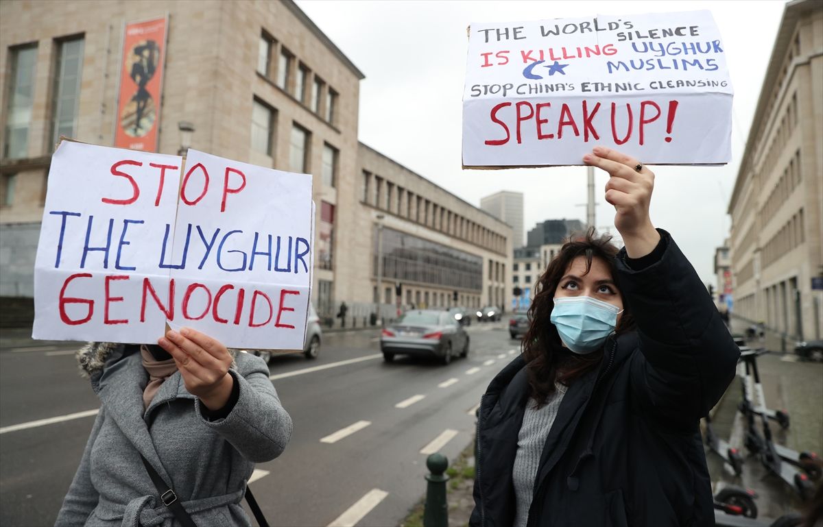 ~Uygur Türkleri, Brüksel'de Çin'i protesto etti