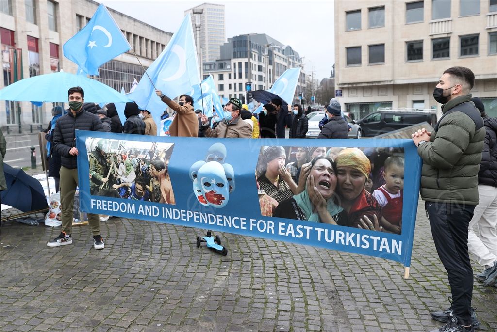 ~Uygur Türkleri, Brüksel'de Çin'i protesto etti