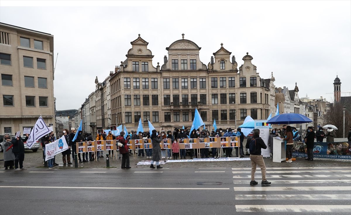 ~Uygur Türkleri, Brüksel'de Çin'i protesto etti