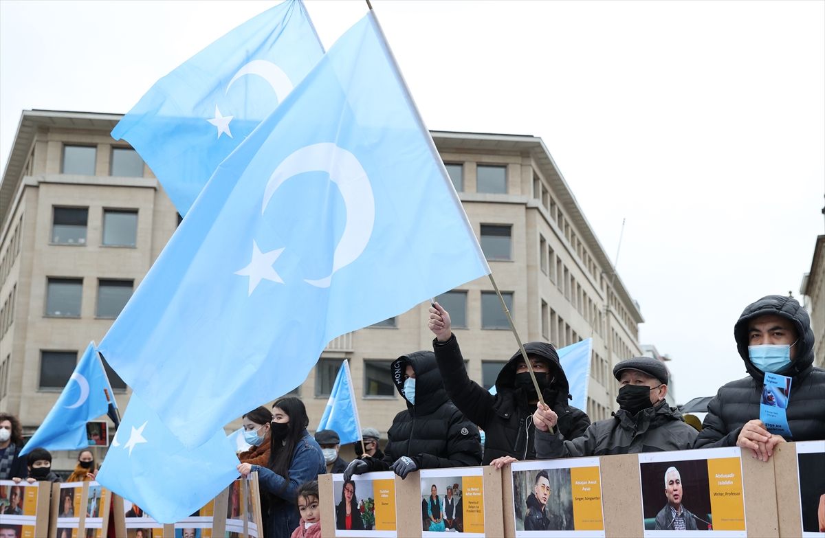 ~Uygur Türkleri, Brüksel'de Çin'i protesto etti