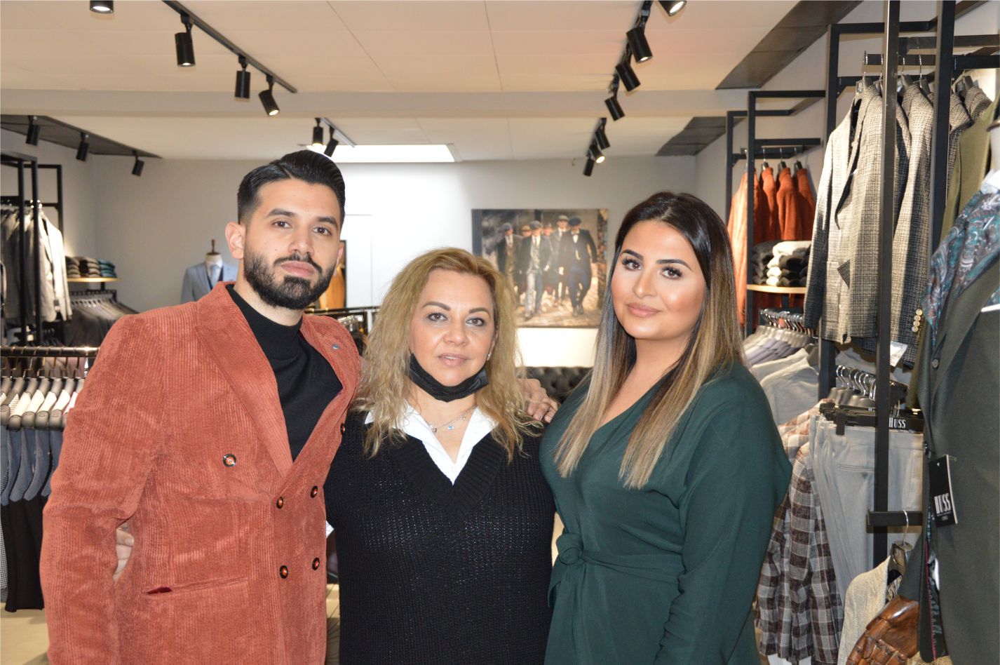 'HUSS ERKEK GİYİM MAĞAZASI' DUALARLA AÇILDI