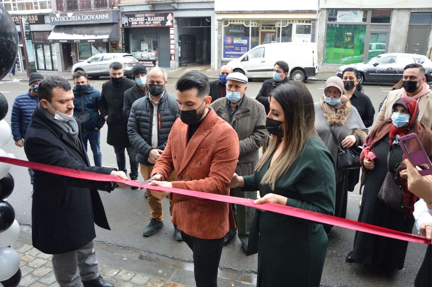 'HUSS ERKEK GİYİM MAĞAZASI' DUALARLA AÇILDI