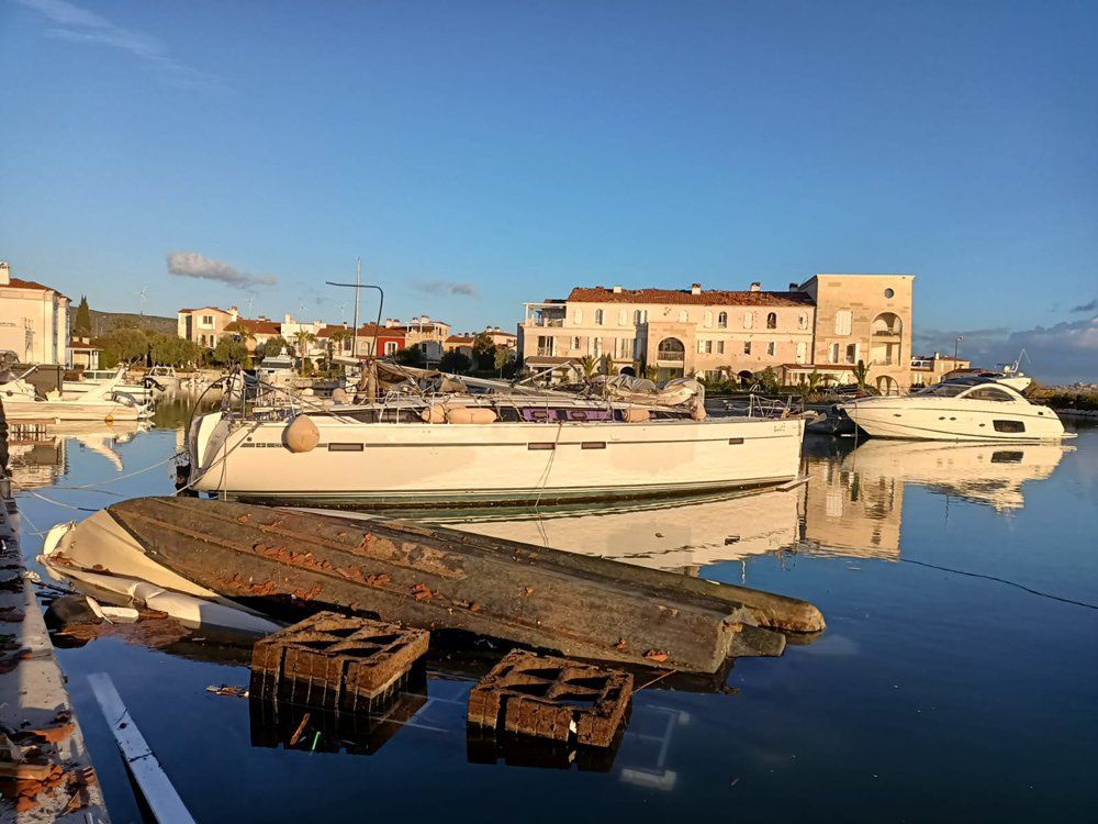 İzmir’i hortum ve dolu vurdu: 16 yaralı