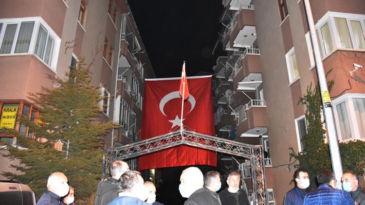Bingöl'den kalkan askeri helikopter kaza kırıma uğradı: 11 şehit Türkiye şehitlerini uğurluyor