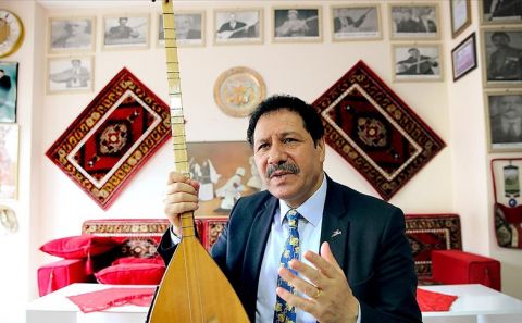Aşık Maksut Koca: Halk müziği bir mekteptir