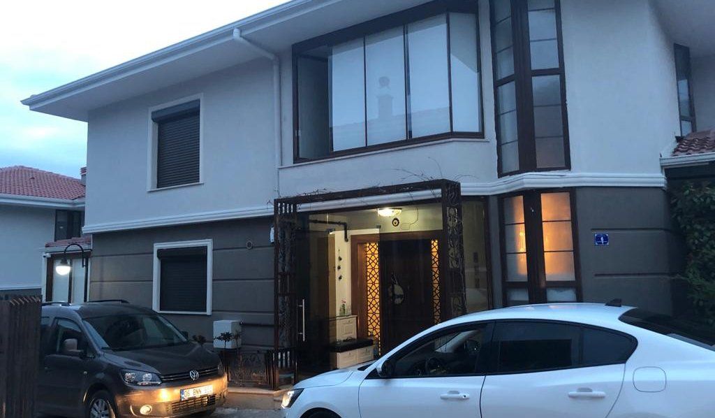 Ankara merkezli 14 ilde â€˜Arsa Avcısıâ€™ operasyonu: 106 gözaltı