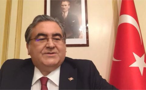 BRÜKSEL BÜYÜKELÇİSİ HASAN ULUSOY '23 NİSAN ULUSAL EGEMENLİK VE ÇOCUK BAYRAMI'NI KUTLADI
