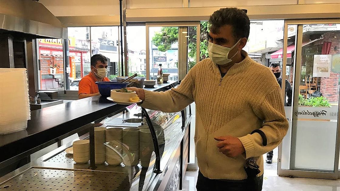 TÜRKİYE'DE KAFE VE RESTAURANTLAR AÇILDI...