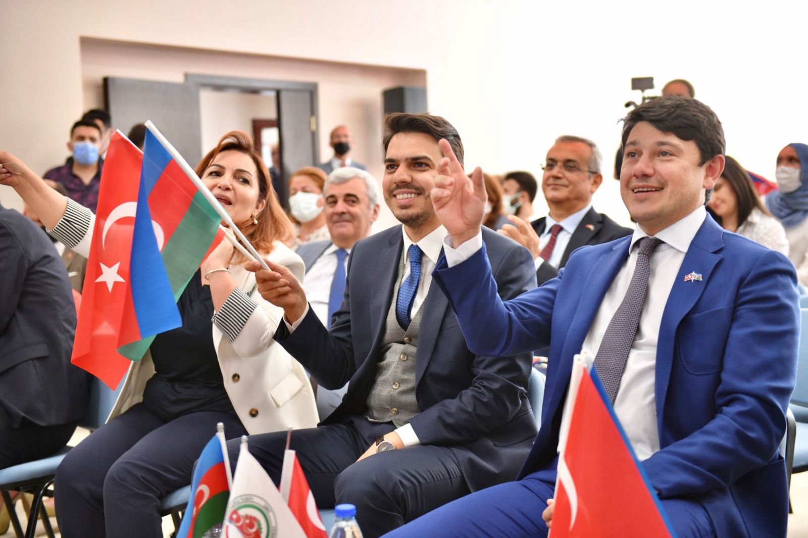 ~EREN: â€œBAMBAŞKA BİR TÜRK DÜNYASI GÖRECEĞİZâ€