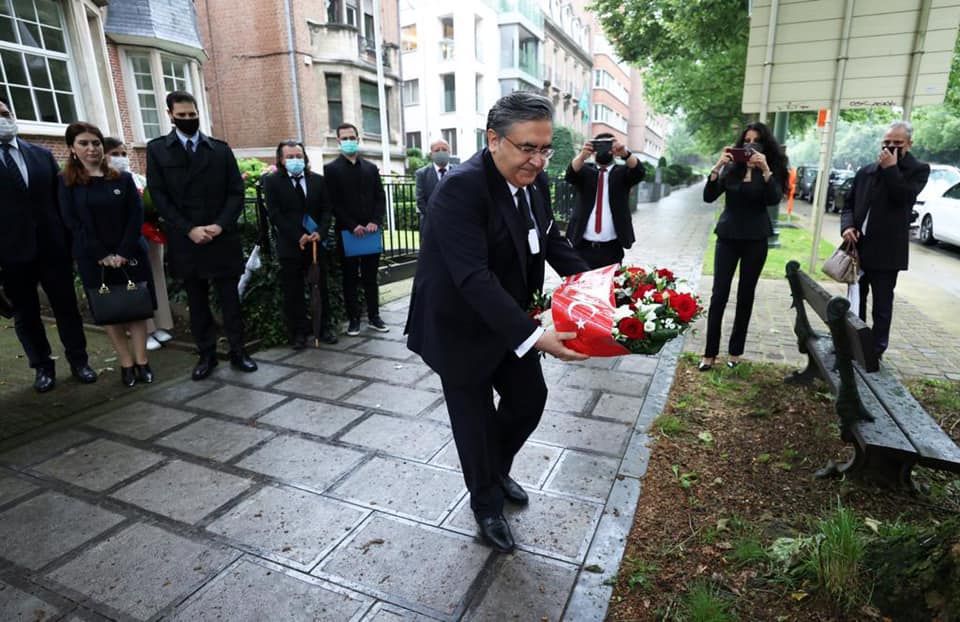 ŞEHİT DİPLOMAT DURSUN AKSOY BRÜKSEL'DE ANILDI...