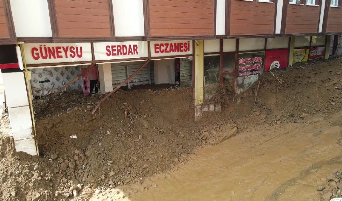 Rizeâ€™deki sel felaketinden acı haber: Can kaybı 6â€™ya çıktı