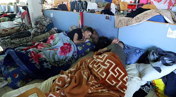 Belçika'da 'kağıtsızlar' açlık grevlerini askıya aldı