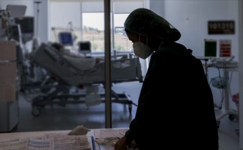 Türkiye'de 22 bin 332 kişinin Kovid-19 testi pozitif çıktı, 79 kişi hayatını kaybetti