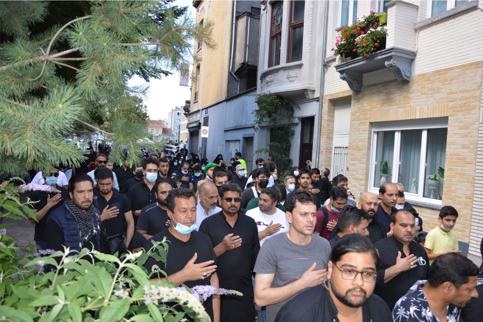 ~~AVRUPA’NIN BAŞKENTİ BRÜKSEL’DE ‘AŞURA YÜRÜYÜŞÜ’ GERÇEKLEŞTİRİLDİ