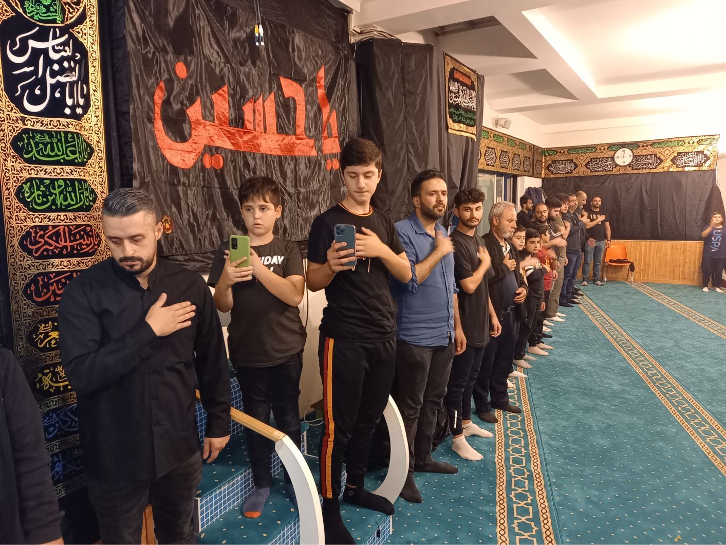 ~~EHLİBEYT DOSTLARI AVRUPA’NIN BAŞKENTİ BRÜKSEL’DE KERBELA ŞEHİTLERİNİ ANDILAR