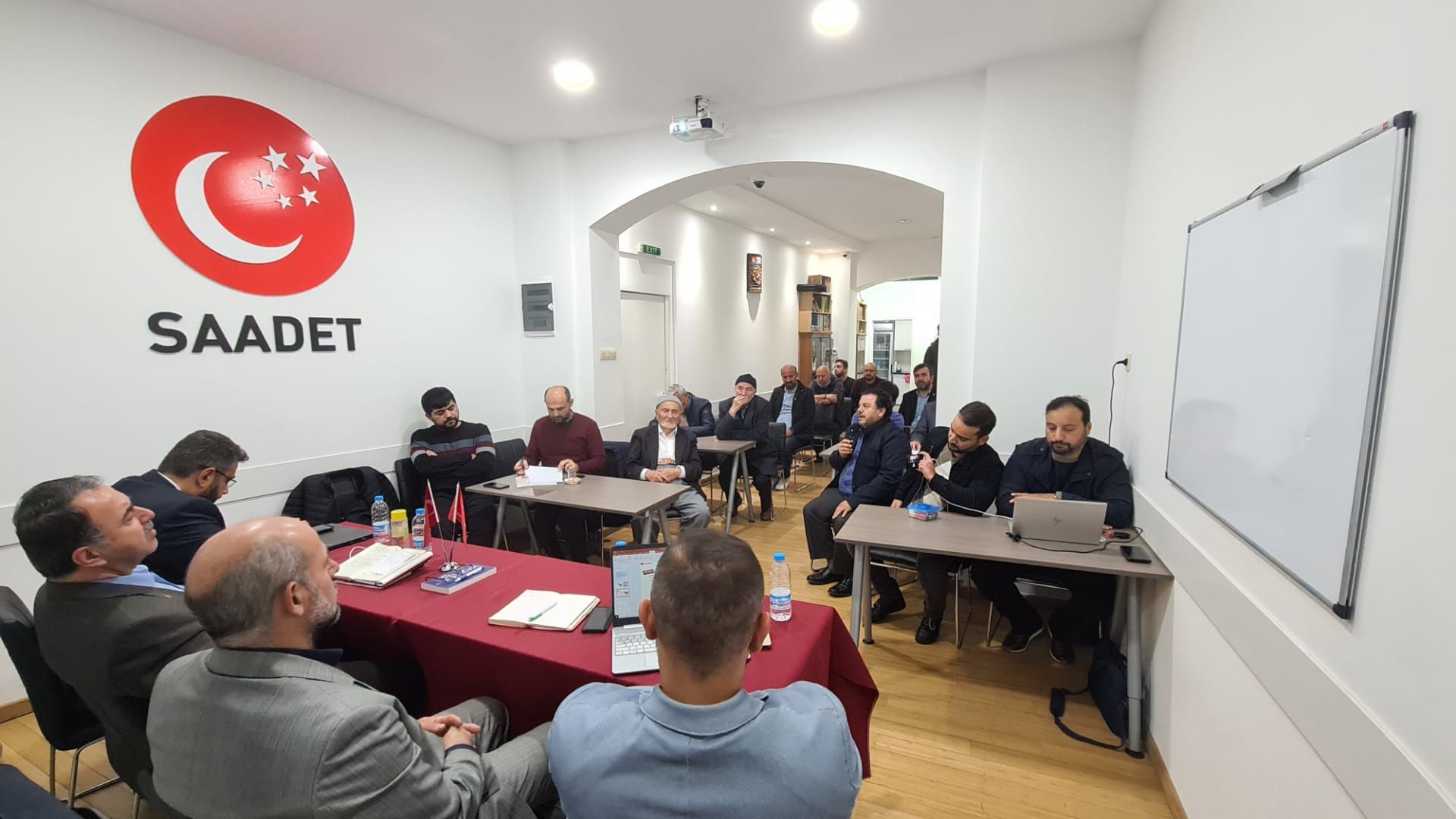 ~Belçika Saadet Kadrolari Divan'da buluştu.