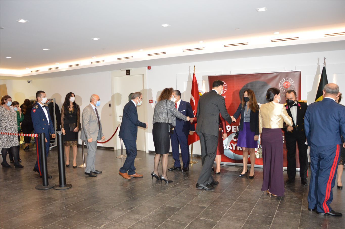AVRUPA'NIN BAŞKENTİ BRÜKSEL'DEKİ CUMHURİYET RESEPSİYONU'NDA COŞKU VARDI