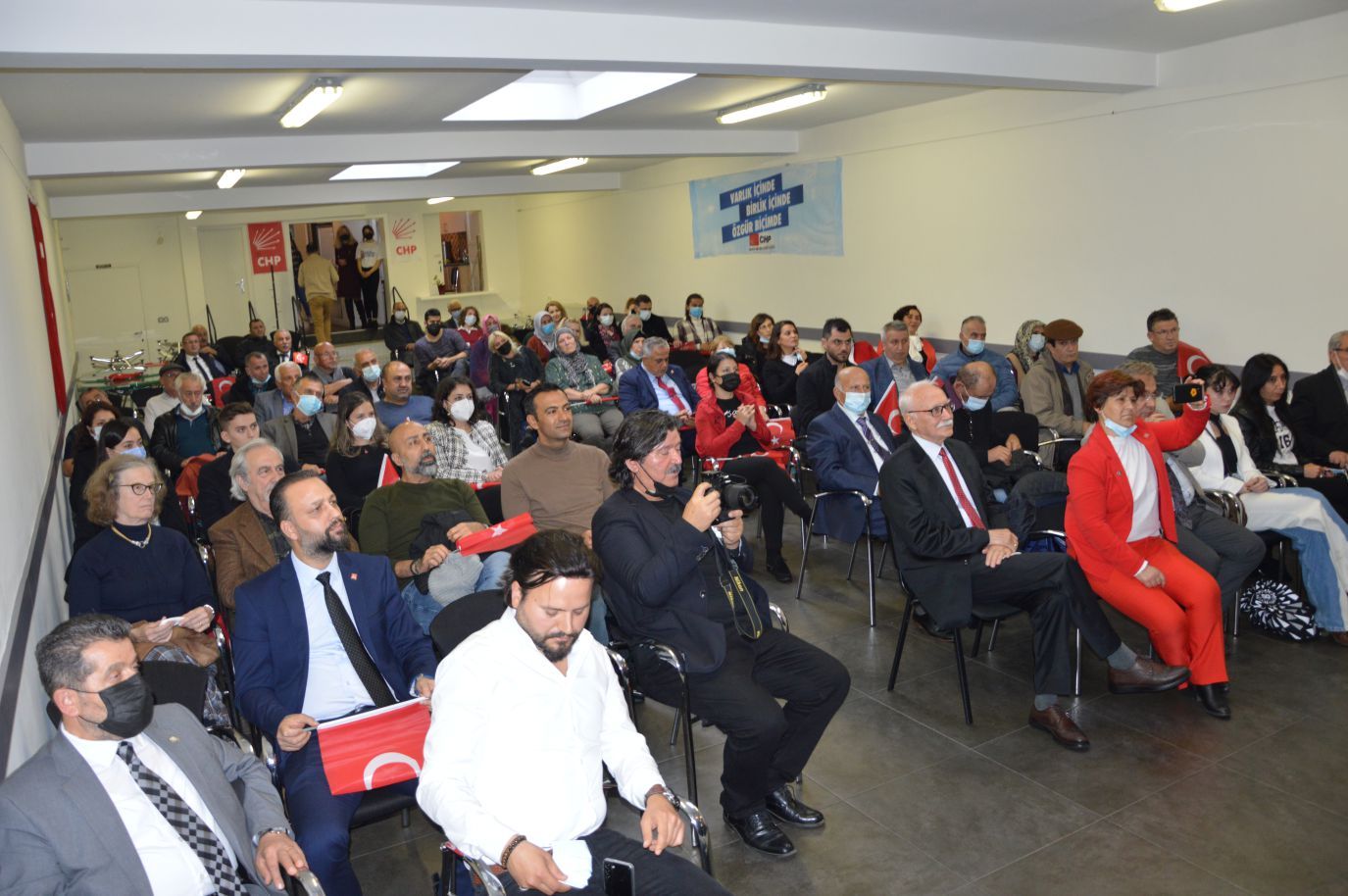 CHP BELÇİKA BİRLİĞİ CUMHURİYET BAYRAMINI VEKİLLERLE BİRLİKTE KUTLADI