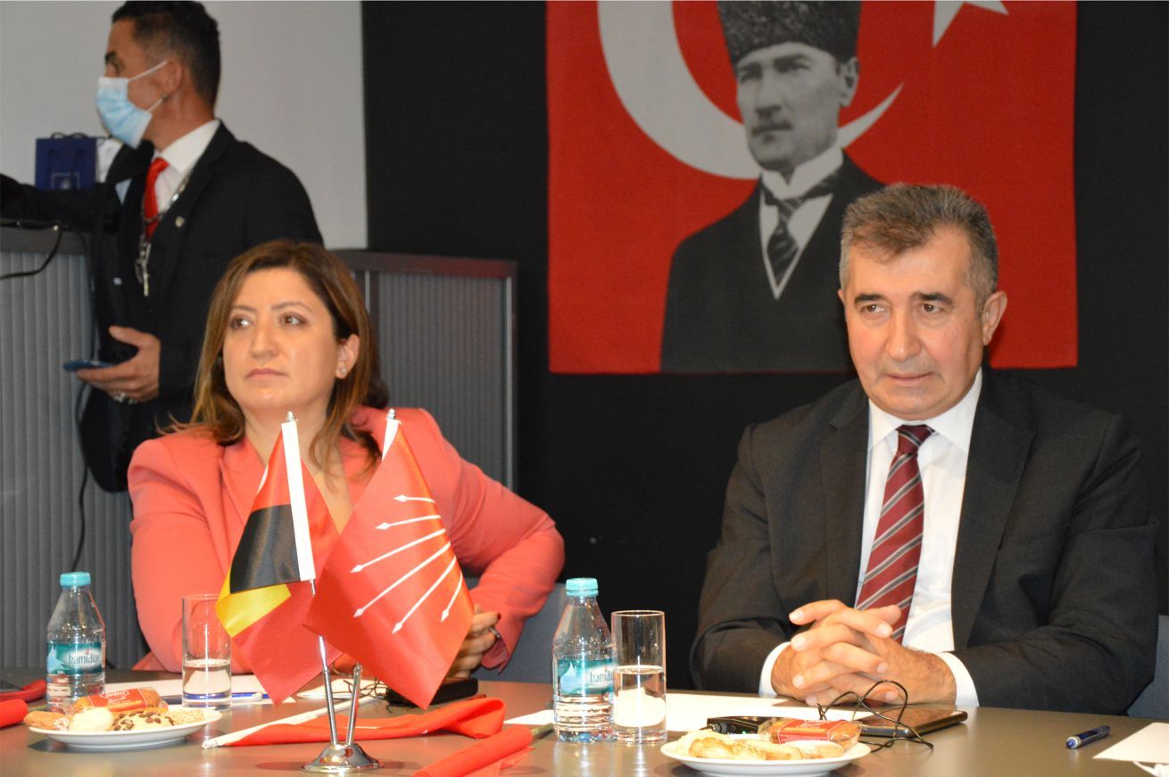 CHP BELÇİKA BİRLİĞİ CUMHURİYET BAYRAMINI VEKİLLERLE BİRLİKTE KUTLADI