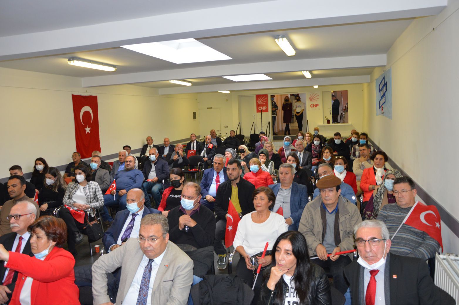 CHP BELÇİKA BİRLİĞİ CUMHURİYET BAYRAMINI VEKİLLERLE BİRLİKTE KUTLADI