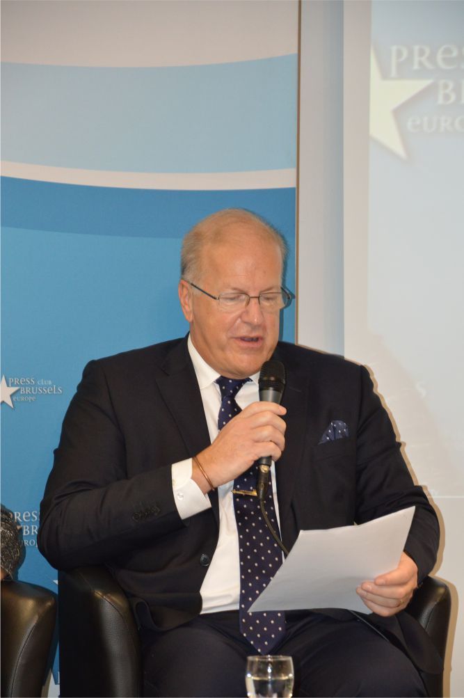 KONFERANS KONUŞMACILARI: ‘KARABAĞ TOPRAKLARINA DÖŞENEN MAYINLAR İNSANLIK SUÇUDUR’