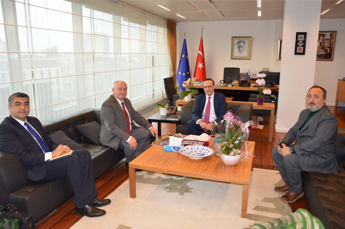 ~~BTMB’NDEN AB NEZDİNDE BÜYÜKELÇİ MEHMET KEMAL BOZAY’A NEZAKET ZİYARETİ