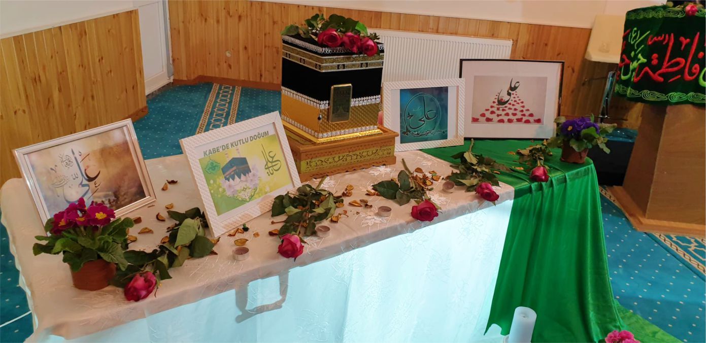~~EHLİBEYT GENÇLERİ AVRUPA'NIN BAŞKENTİ BRÜKSELâ€™DE â€˜İLMİN KAPISI İMAM ALİ (AS)'IN  VİLADETİNİ KUTLADILAR
