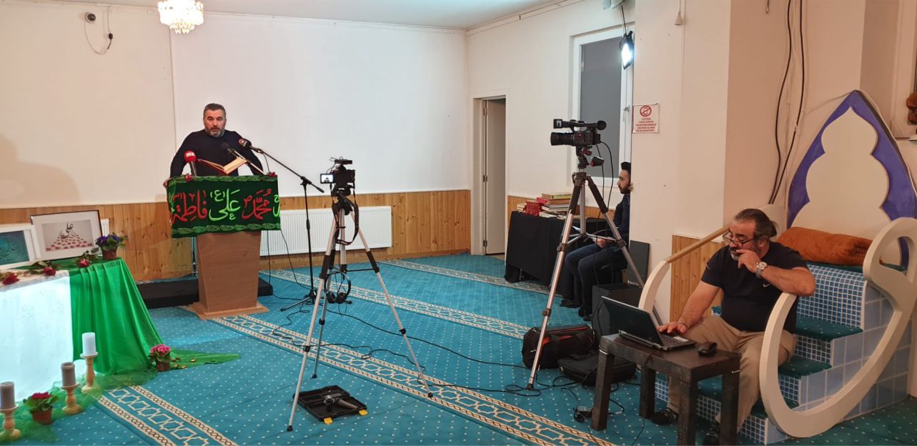 ~~EHLİBEYT GENÇLERİ AVRUPA'NIN BAŞKENTİ BRÜKSELâ€™DE â€˜İLMİN KAPISI İMAM ALİ (AS)'IN  VİLADETİNİ KUTLADILAR