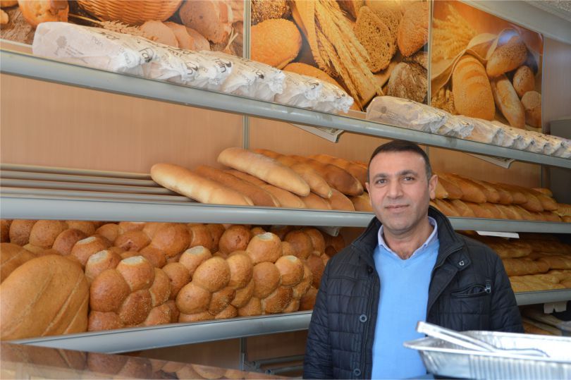 ~~BEREKET FIRINLARI SAHİBİ MEDET GÜNEBAKAN: “BİZ HALKA HİZMET ETMEKTEN MUTLULUK DUYUYORUZâ€