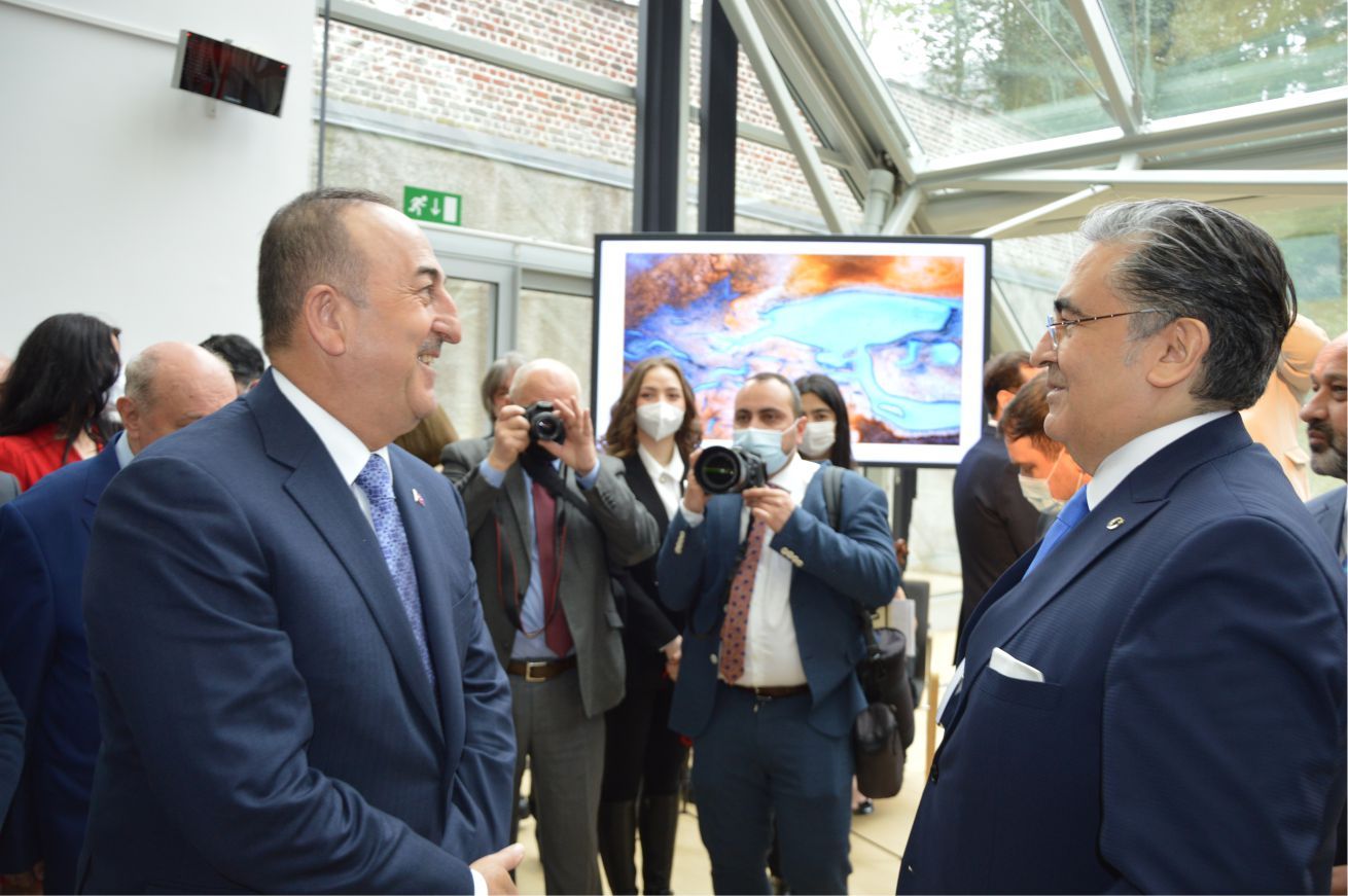 DIŞİŞLERİ BAKANI ÇAVUŞOĞLU, BRÜKSEL'DE 'TÜRKİYE GÜZELLİKLERİ' FOTOĞRAF SERGİSİNİN AÇILIŞINA KATILDI
