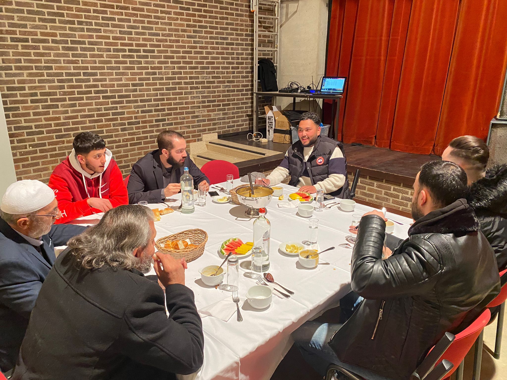 ~~Saadetliler iftarda buluştu