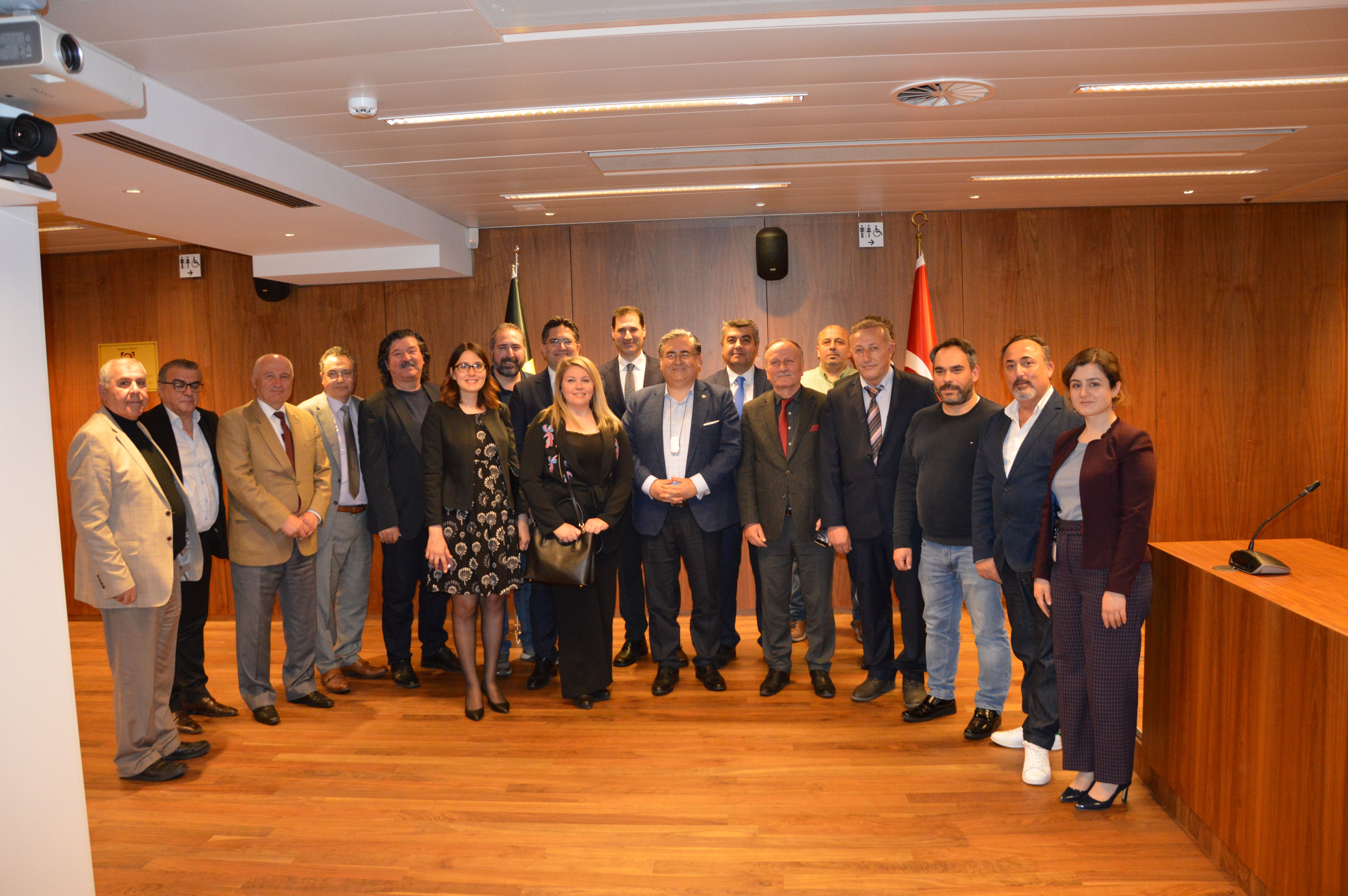 ~~BRÜKSEL BÜYÜKELÇİSİ DR. HASAN ULUSOY BASIN MENSUPLARINA İFTAR VERDİ