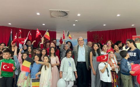 ~T.C. BRÜKSEL BÜYÜKELÇİLİĞİ HİMAYESİNDE GERÇEKLEŞTİRİLEN 23 NİSAN ULUSAL EGEMENLİK VE ÇOCUK BAYRAMI PROGRAMI