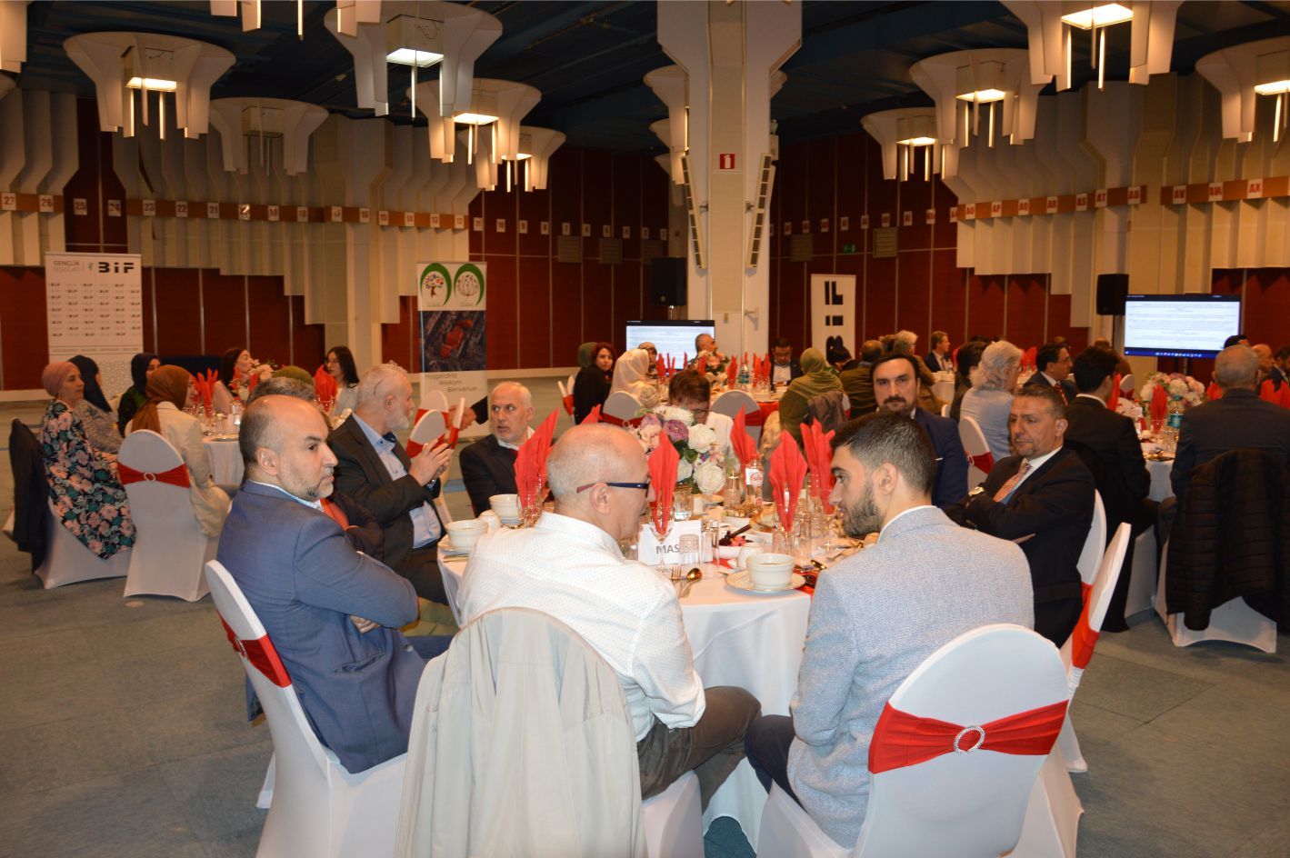 BİF İFTARINDA BİRLİK MESAJLARI VERİLDİ