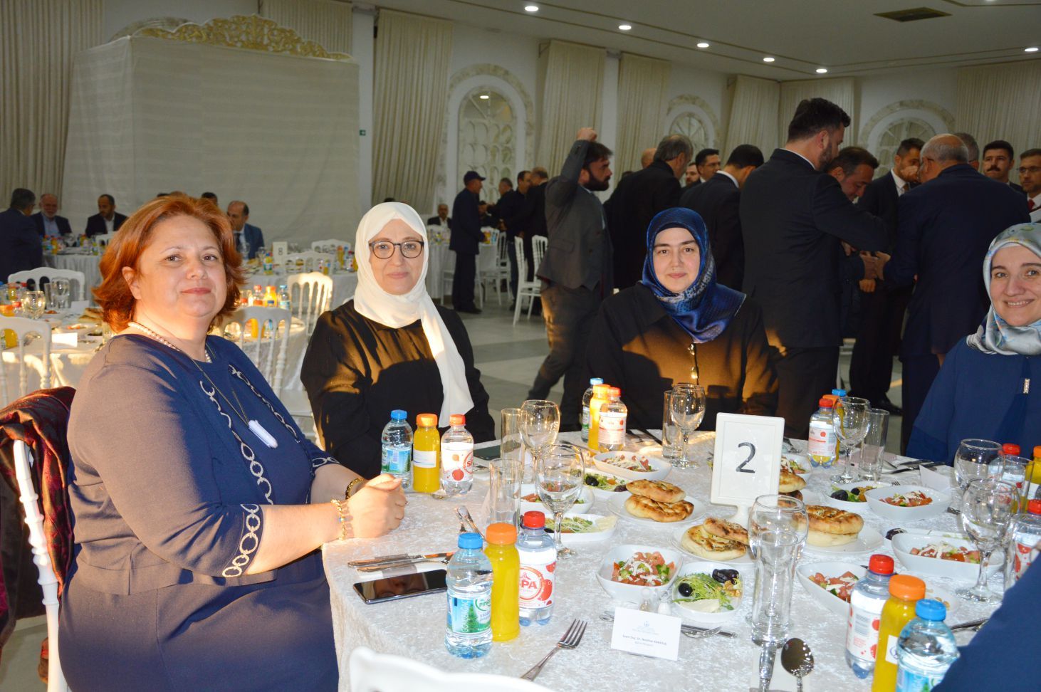 ~~Diyanet İşleri Başkanı Erbaş, Brüksel'de iftar programına katıldı