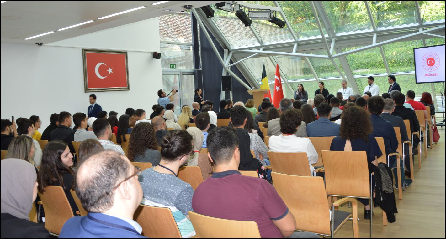 ~~19 MAYIS ATATÜRKâ€™Ü ANMA GENÇLİK VE SPOR BAYRAMI BRÜKSELâ€™DE KUTLANDI