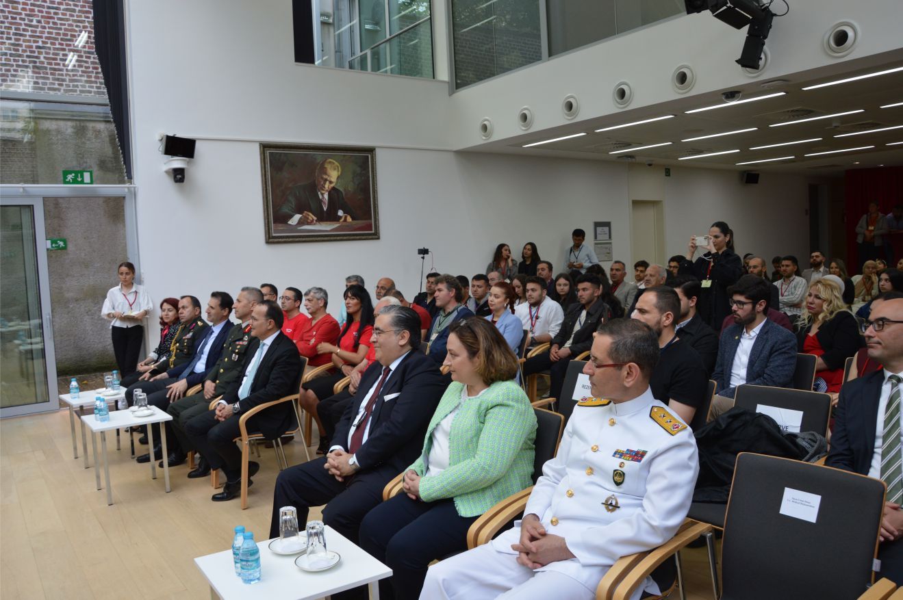 ~~19 MAYIS ATATÜRKâ€™Ü ANMA GENÇLİK VE SPOR BAYRAMI BRÜKSELâ€™DE KUTLANDI