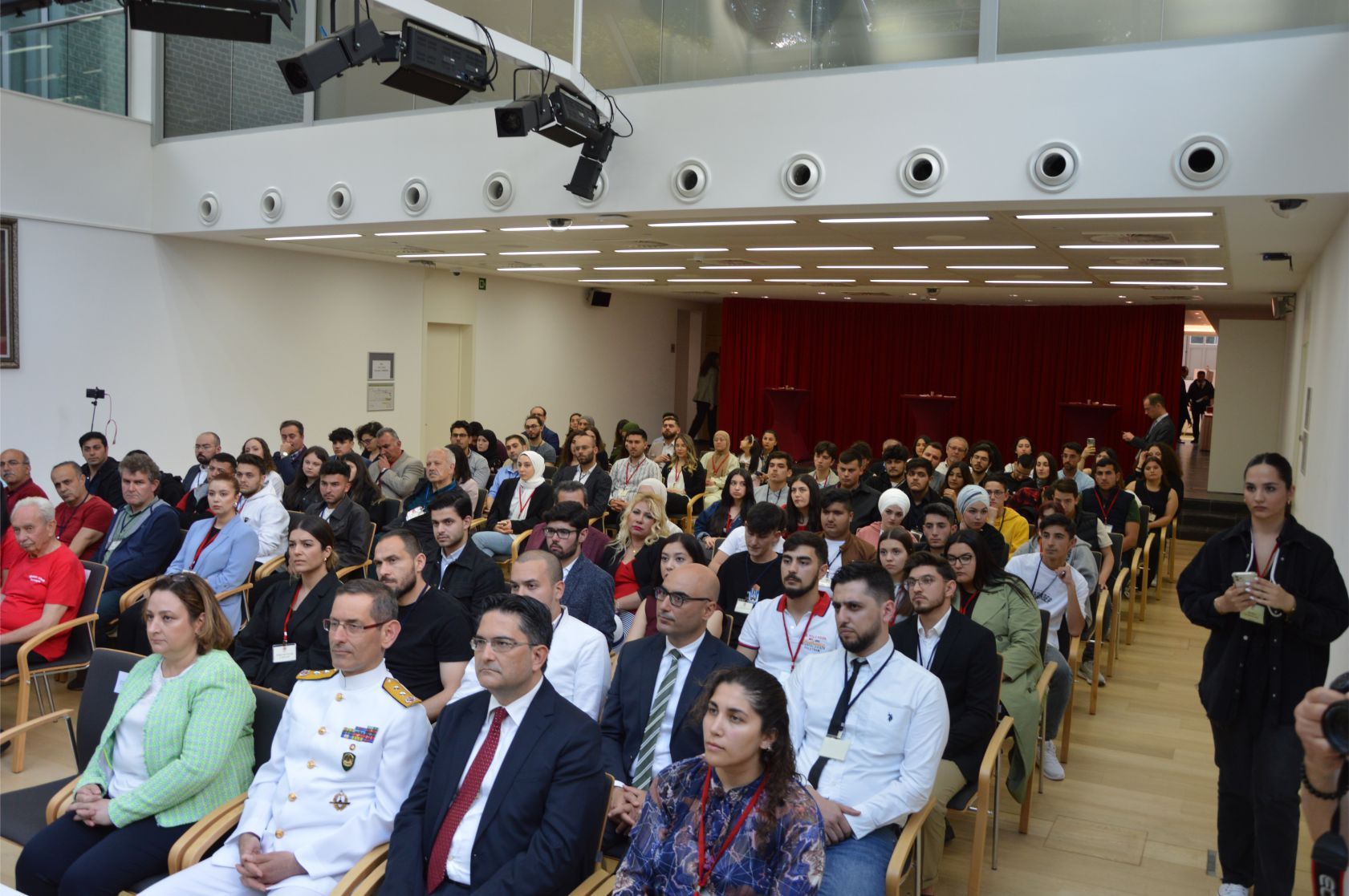 ~~19 MAYIS ATATÜRKâ€™Ü ANMA GENÇLİK VE SPOR BAYRAMI BRÜKSELâ€™DE KUTLANDI