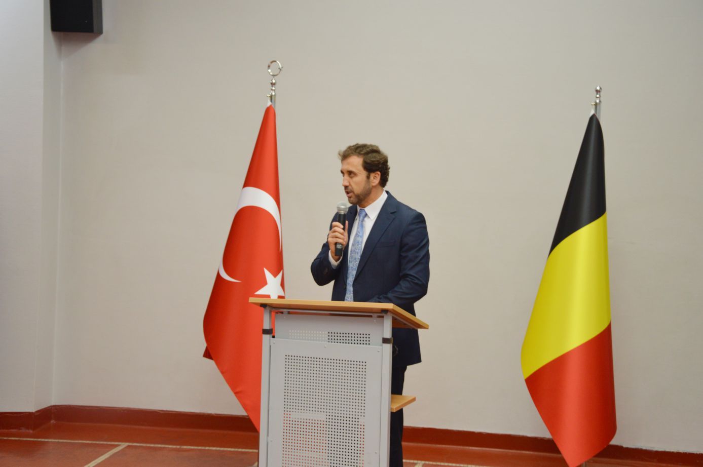 ~~BELÇİKA DİYANET VAKFI›NDA ‹KURBAN BAYRAMI› BAYRAMLAŞMASI GERÇEKLEŞTİRİLDİ