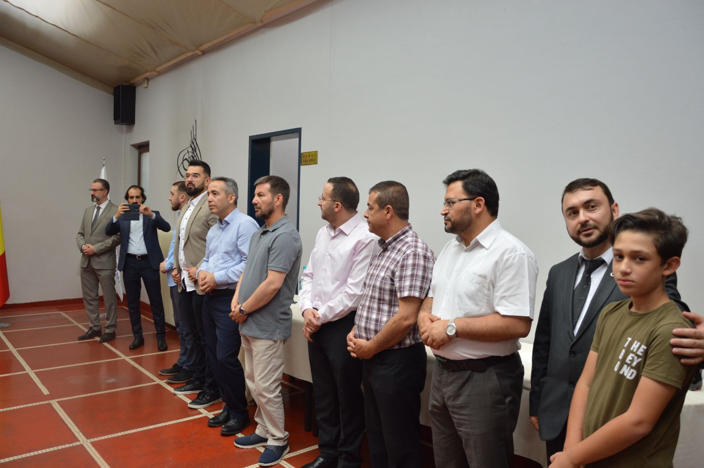 ~~BELÇİKA DİYANET VAKFI›NDA ‹KURBAN BAYRAMI› BAYRAMLAŞMASI GERÇEKLEŞTİRİLDİ