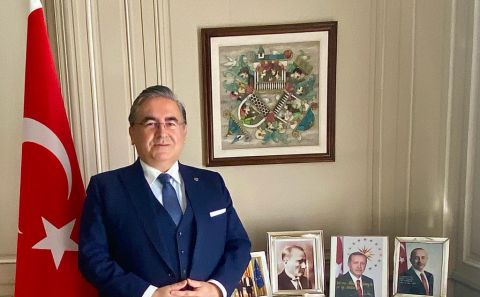 T.C. Brüksel Büyükelçisi Dr. Hasan Ulusoyâ€™un 15 Temmuz Demokrasi ve Milli Birlik Günü Mesajını sizlerle paylaşıyoruz.