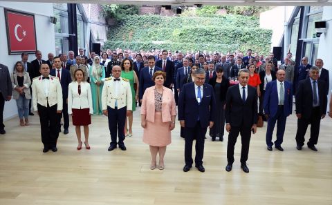 ^30 AĞUSTOS zAFER BAYRAMI' BRÜKSELDE VERİLEN RESEPSİYONLA KUTLANDI