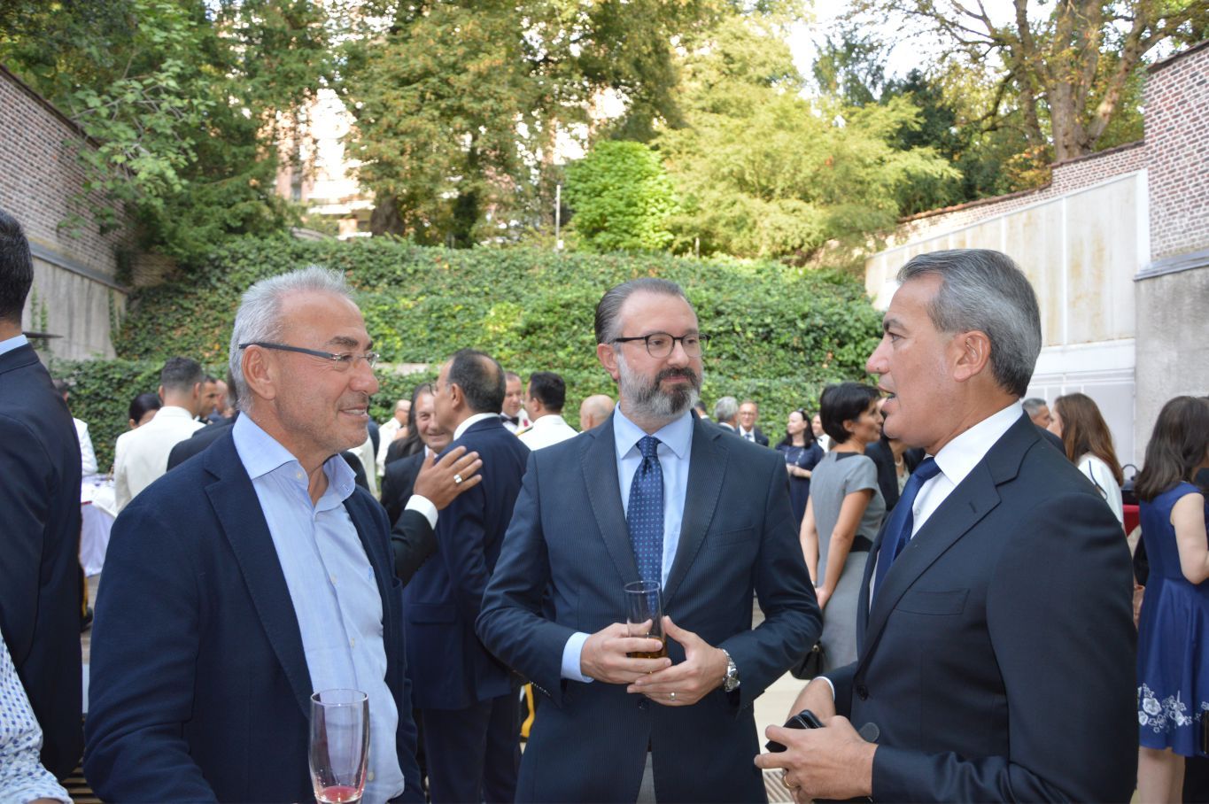 ^30 AĞUSTOS zAFER BAYRAMI' BRÜKSELDE VERİLEN RESEPSİYONLA KUTLANDI