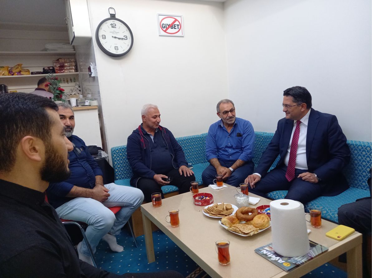 ~~BRÜKSEL BAŞKONSOLOSU UMUT DENİZ’DEN BRÜKSEL EHLİBEYT KÜLTÜR MERKEZİ YÖNETİMİNE İADEYİ ZİYARET