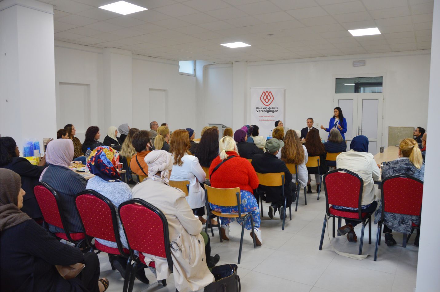 ~~TURKISH LADY KONFERANSINDA BAŞKAN KIR, SOSYAL YARDIMLAR VE ENERJİ KRİZİ İLE İLGİLİ BİLGİLENDİRMELERDE BULUNDU