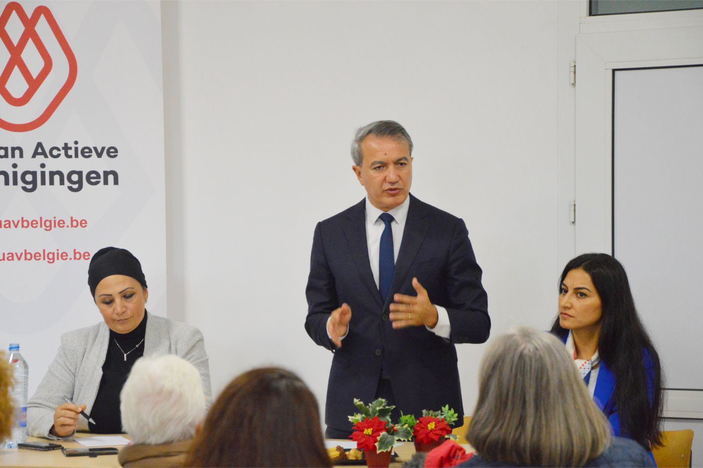 ~~TURKISH LADY KONFERANSINDA BAŞKAN KIR, SOSYAL YARDIMLAR VE ENERJİ KRİZİ İLE İLGİLİ BİLGİLENDİRMELERDE BULUNDU